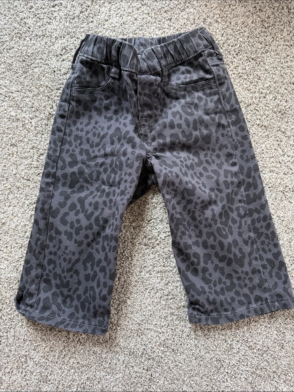 Gap wide leg cheetah Jean